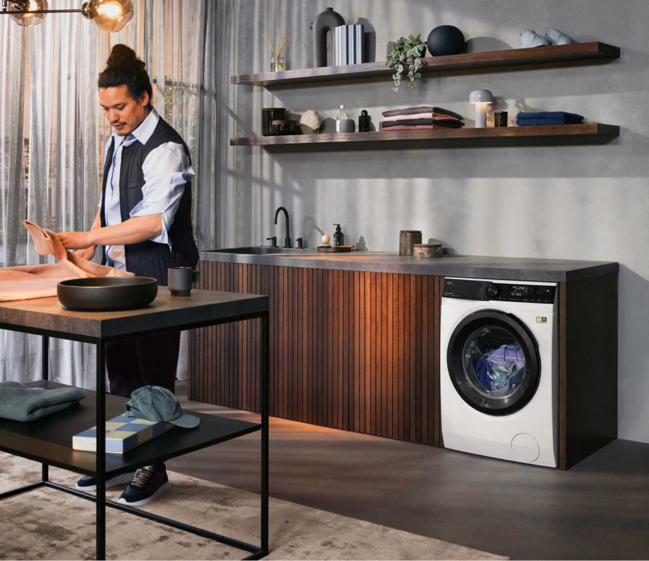 8000 Series PowerCare πλυντήριο ρούχων AEG